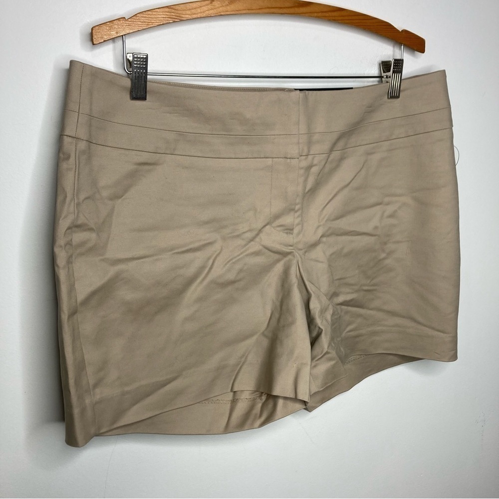 NWT‎ Apt. 9 short midrise shorts size 16